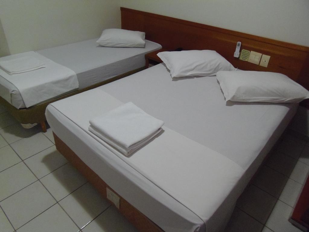 Sanare Hotel Uberlândia エクステリア 写真
