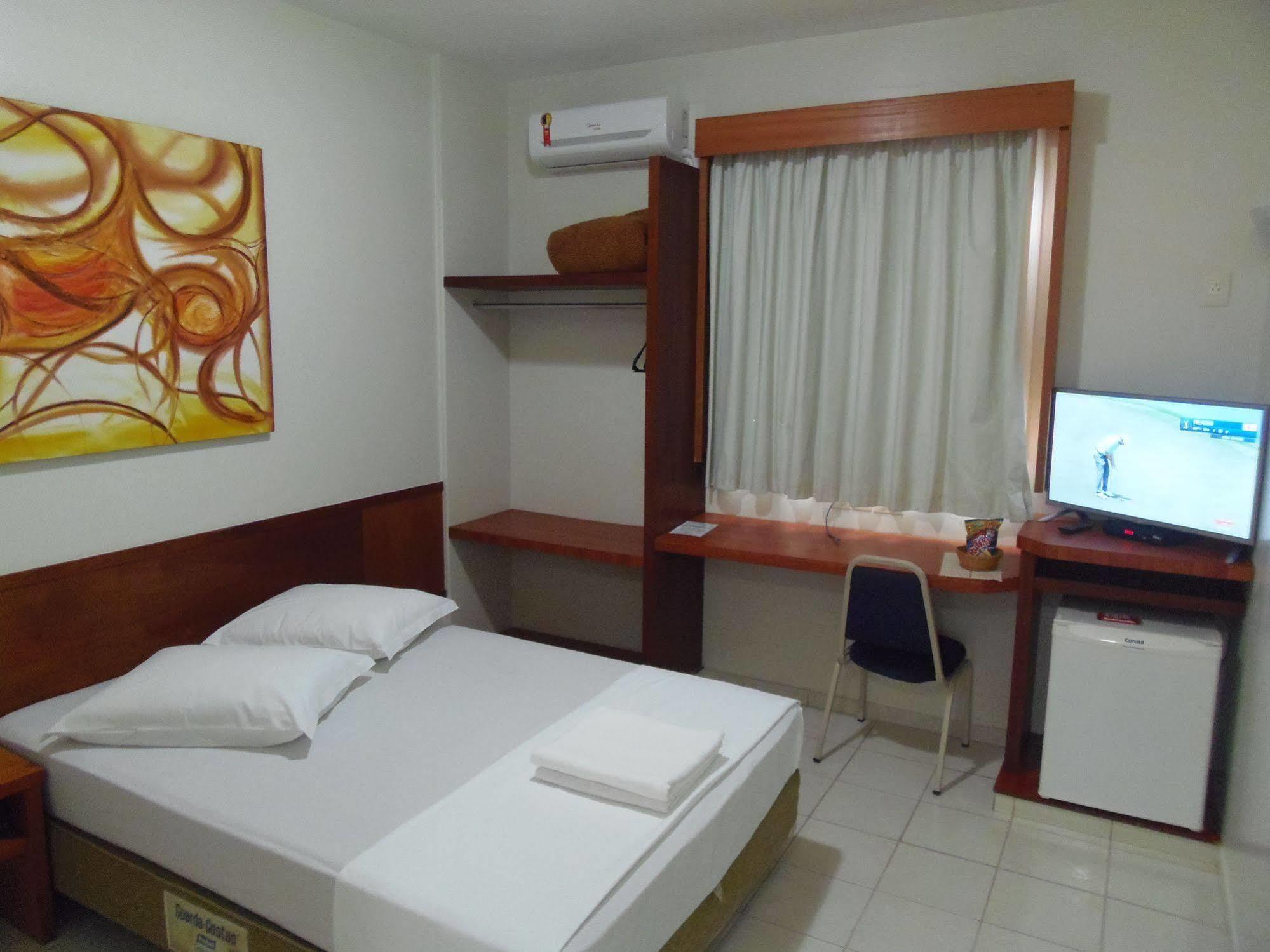 Sanare Hotel Uberlândia エクステリア 写真